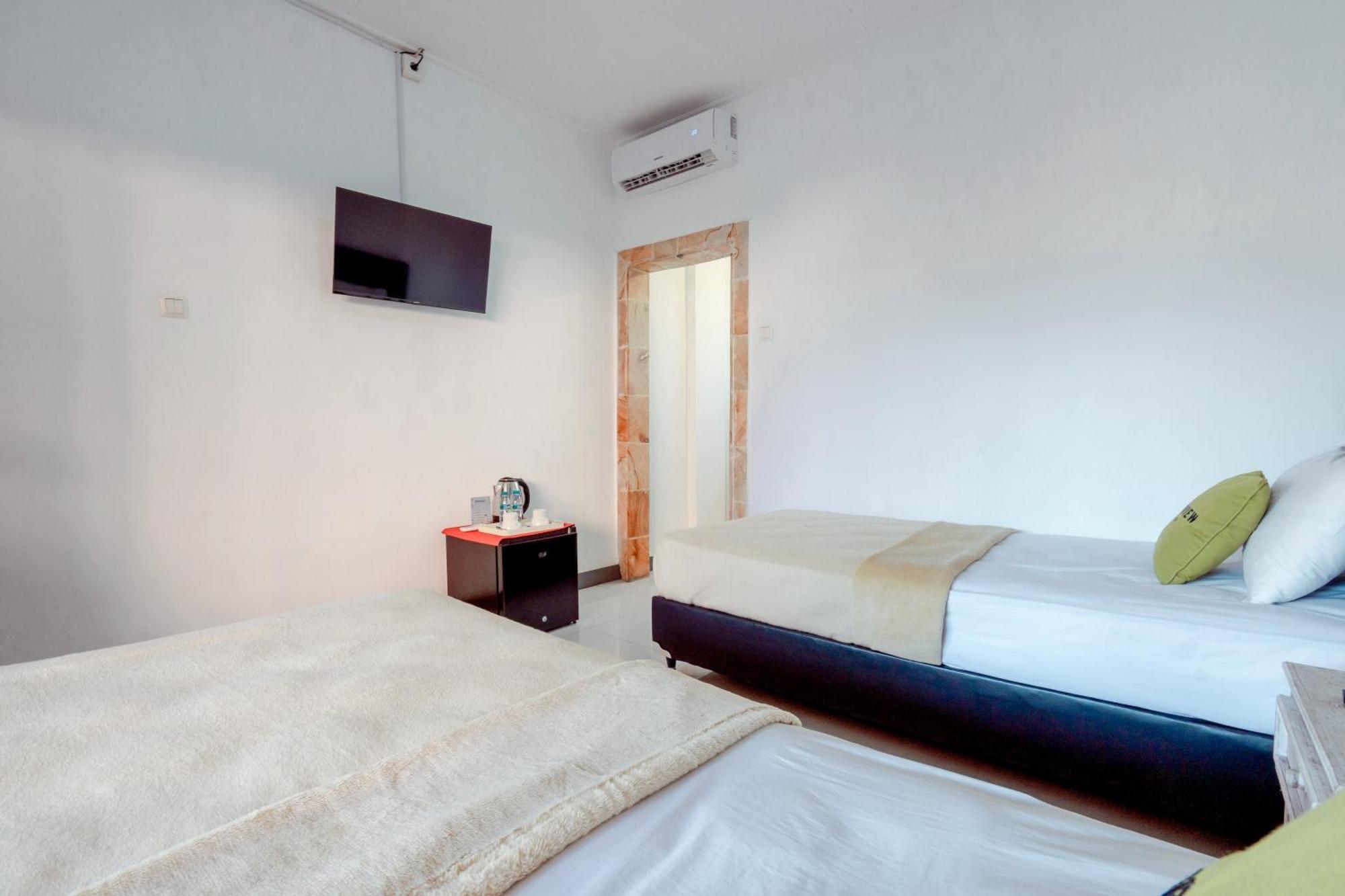 Urbanview Hotel Rasa Sayang Inn Tanjung Benoa Bali Kuta Selatan ภายนอก รูปภาพ